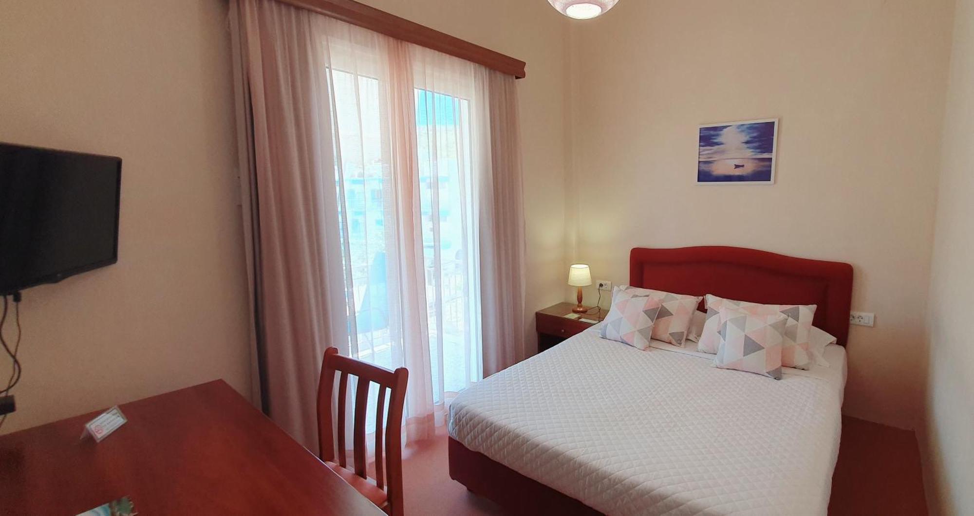 Готель Acqua Marina - Άκουα Μαρίνα Agia Marina  Екстер'єр фото