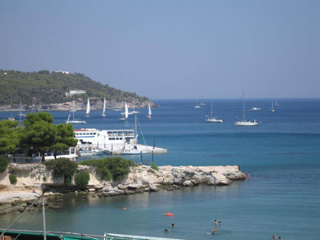 Готель Acqua Marina - Άκουα Μαρίνα Agia Marina  Екстер'єр фото